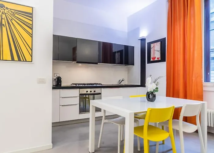 M25 - Garage Loft Διαμέρισμα